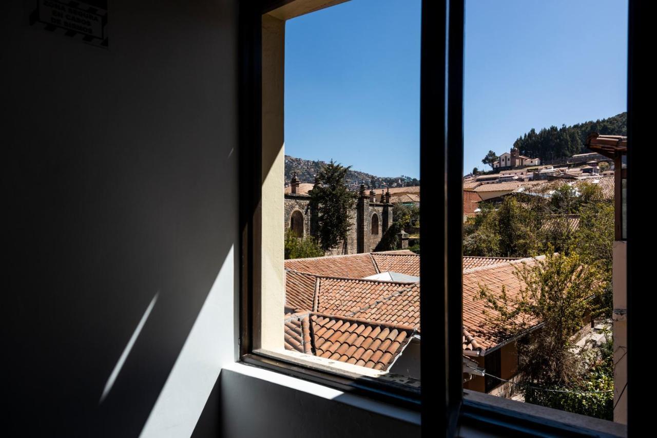 Hostal & Apartments El Triunfo Cusco Luaran gambar