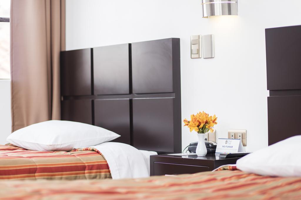 Hostal & Apartments El Triunfo Cusco Luaran gambar