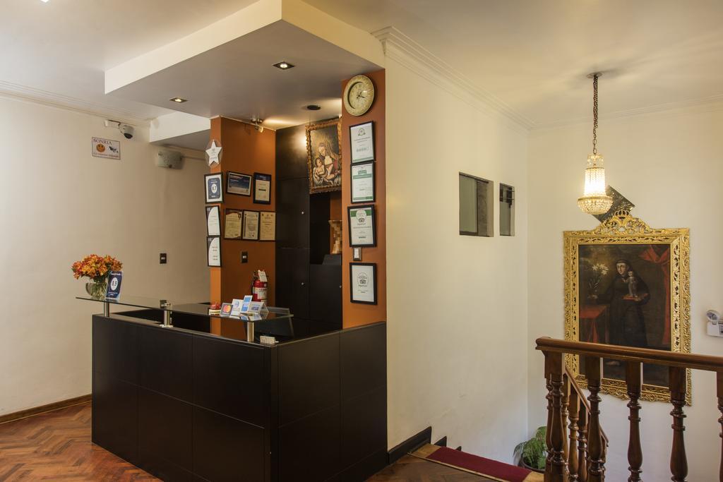 Hostal & Apartments El Triunfo Cusco Luaran gambar
