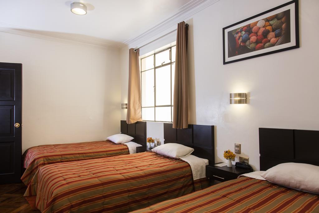 Hostal & Apartments El Triunfo Cusco Luaran gambar
